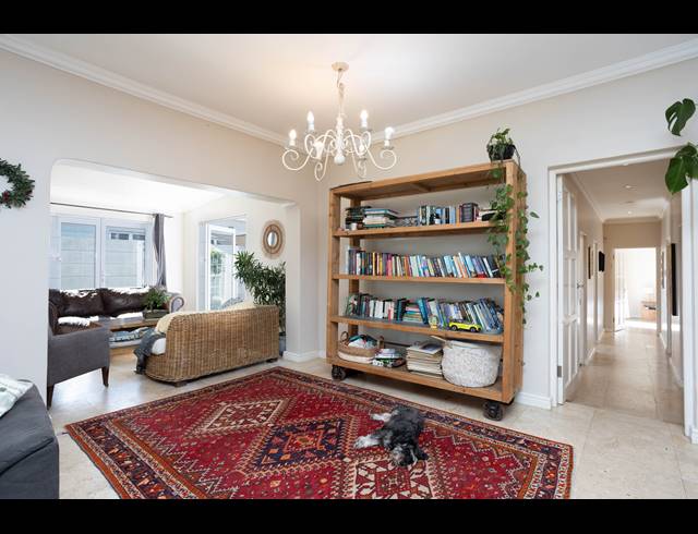 4 BEDROOM FREEHOLD FOR SALE IN RONDEBOSCH PARK ESTATE
